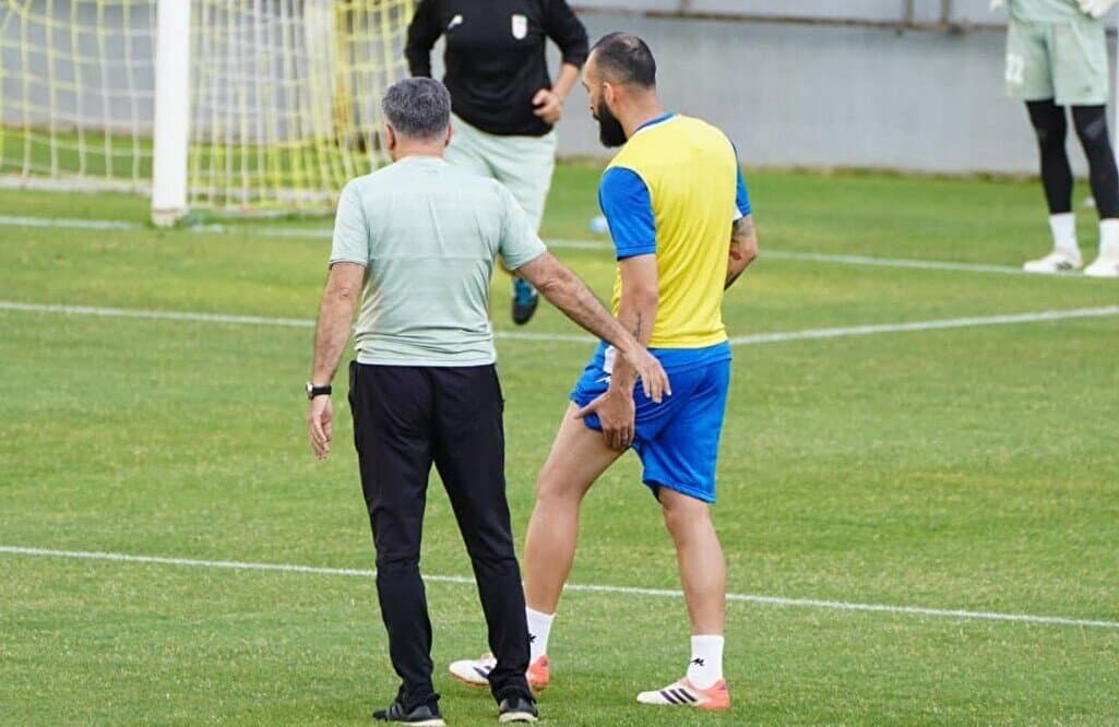 Rouzbeh Cheshmi during Team Melli training.